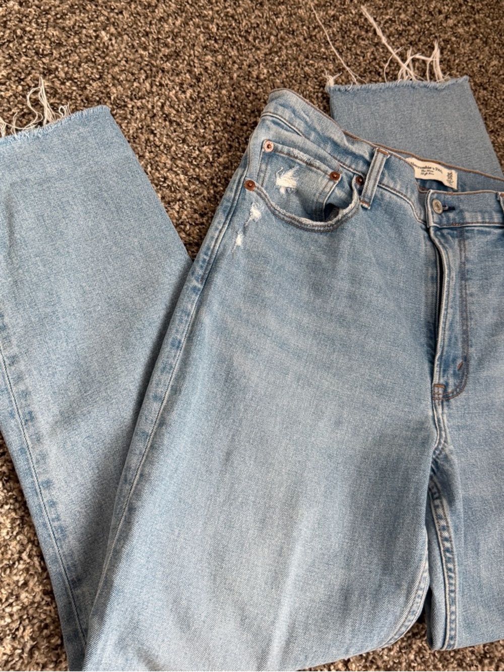 Abercrombie High Rise Jeans - Picture 2 of 5